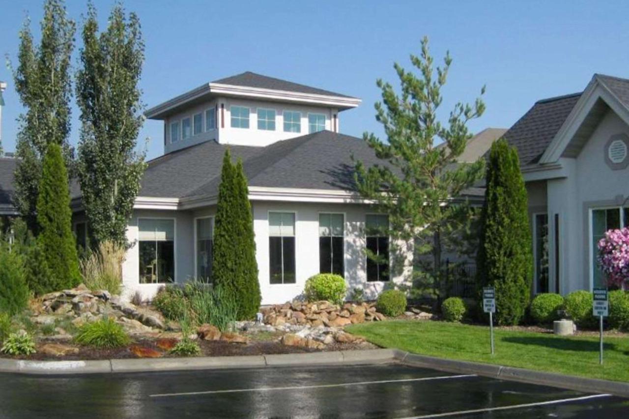 Clarion Inn Idaho Falls Riverfront Buitenkant foto