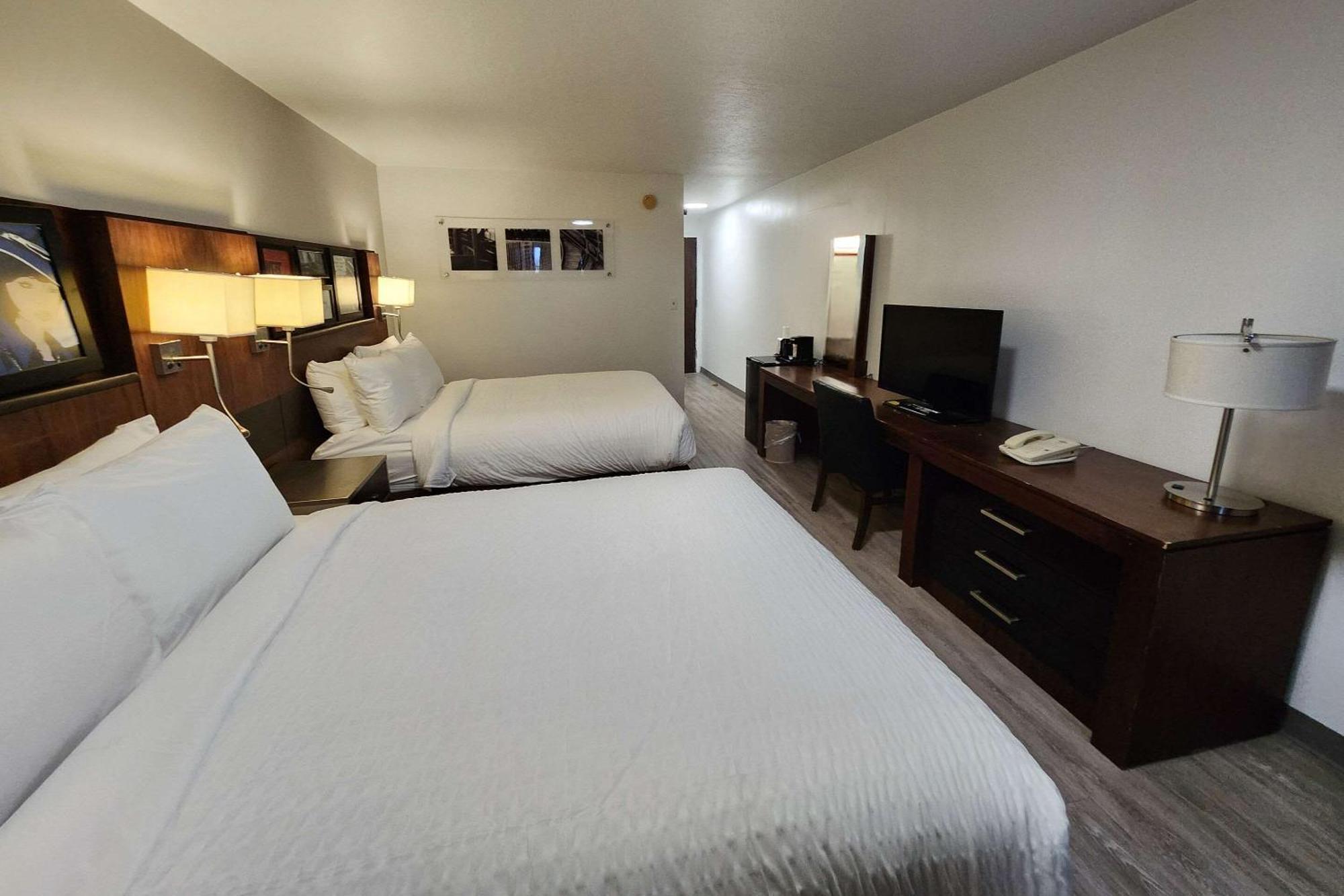 Clarion Inn Idaho Falls Riverfront Buitenkant foto