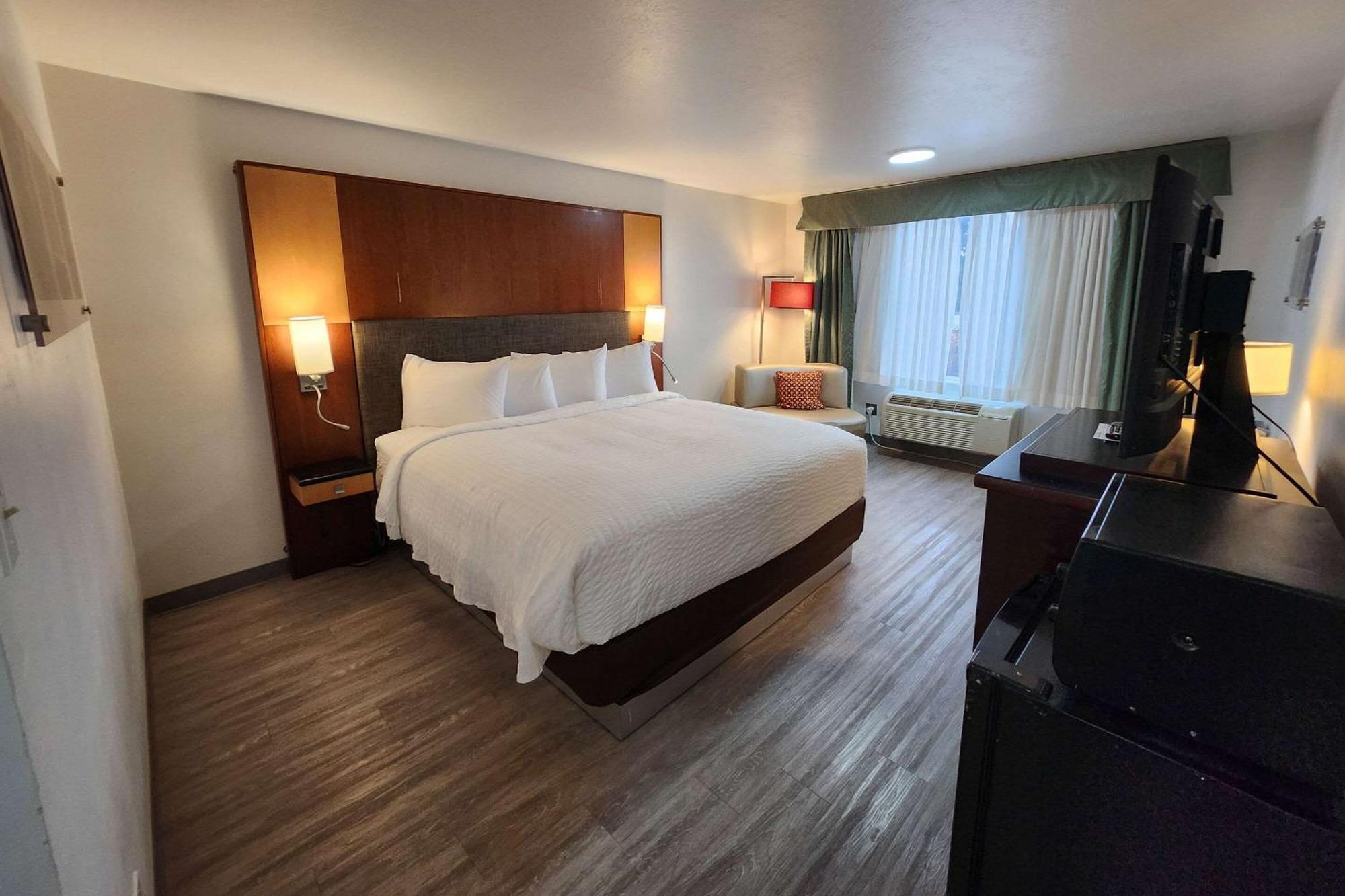 Clarion Inn Idaho Falls Riverfront Buitenkant foto